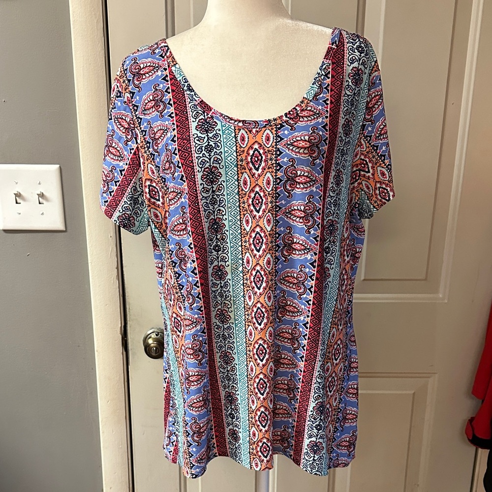 Bobbie Brooks Vibrant Patterned Short Sleeve Top